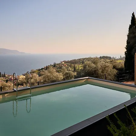 Colago Private Garda Villa