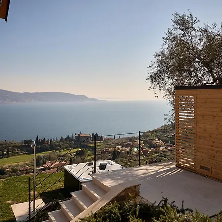 Colago Private Garda Villa *