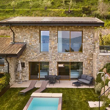 Colago Private Garda