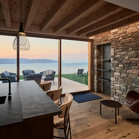 Colago Private Garda Villa *